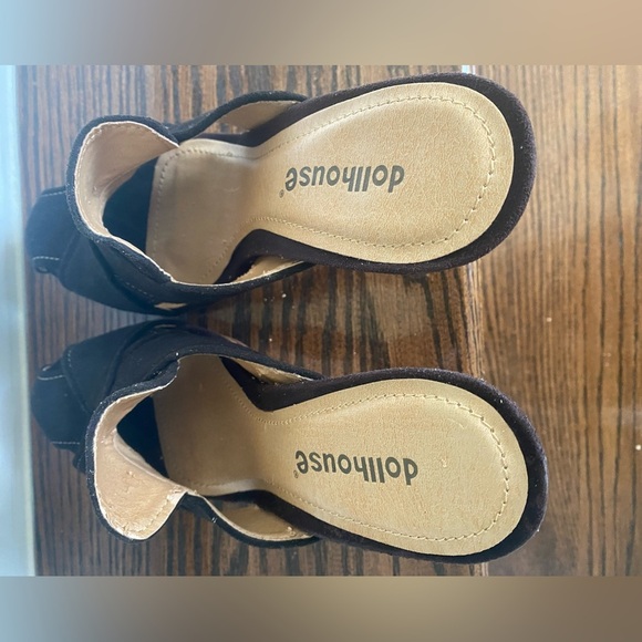 Women’s Dollhouse Size 9 shoes - Picture 5 of 16